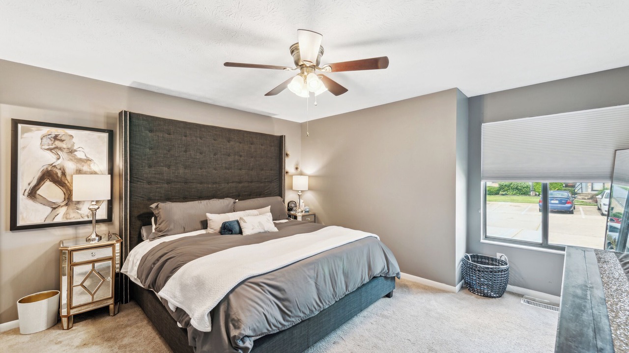 Photo of Bedroom in Roselawn Finance