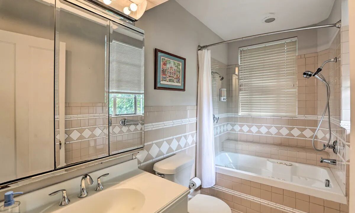 Photo of Bathroom in East Walnut HIlls
