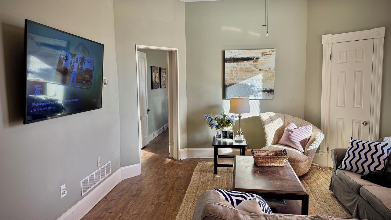 Photo of Livingroom in Walnut Hills