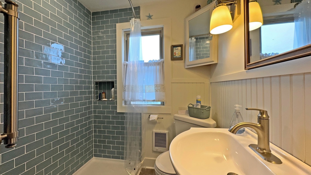 Photo of Bathroom in Stone Harbor