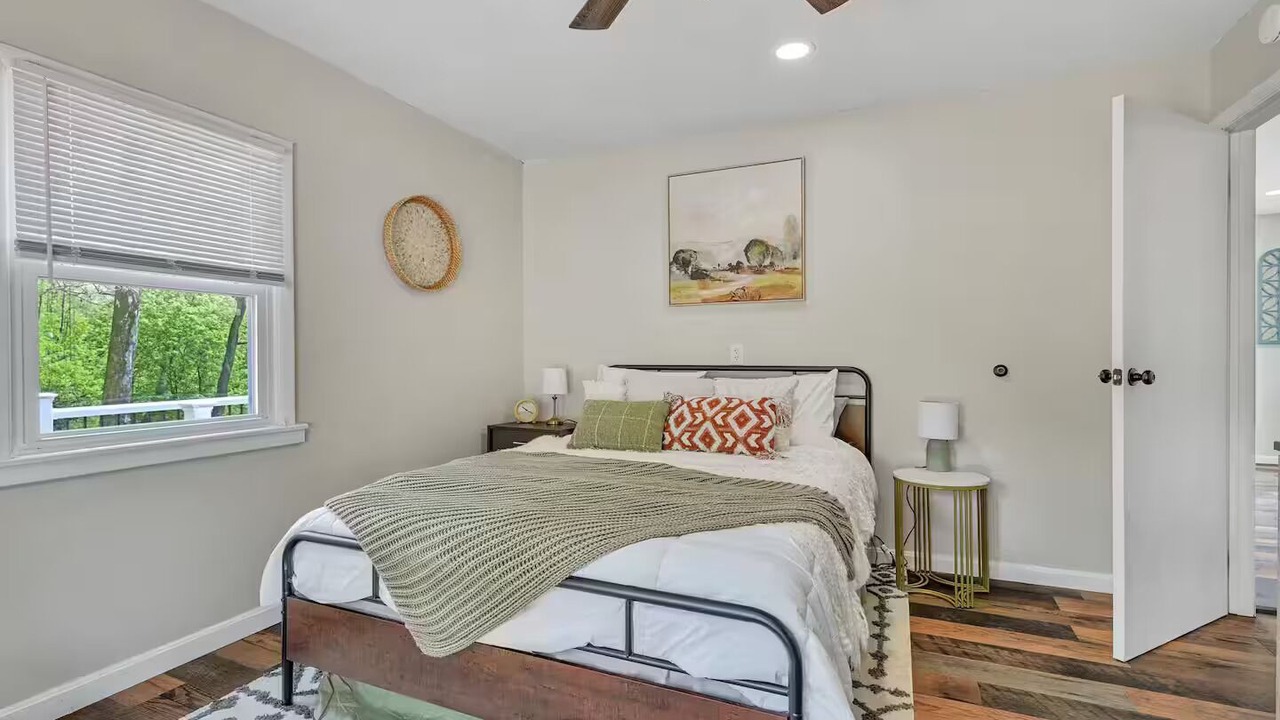 Photo of Bedroom in Cardiff