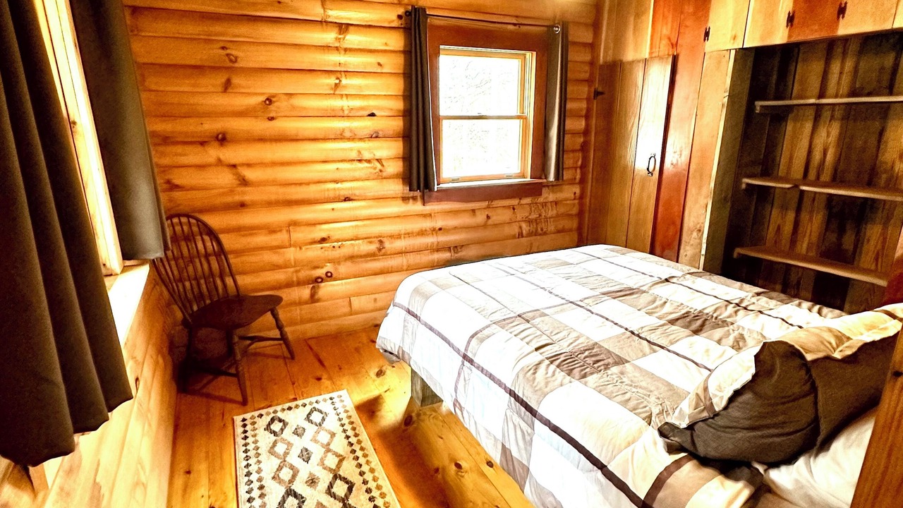 Photo of Bedroom in Coshocton