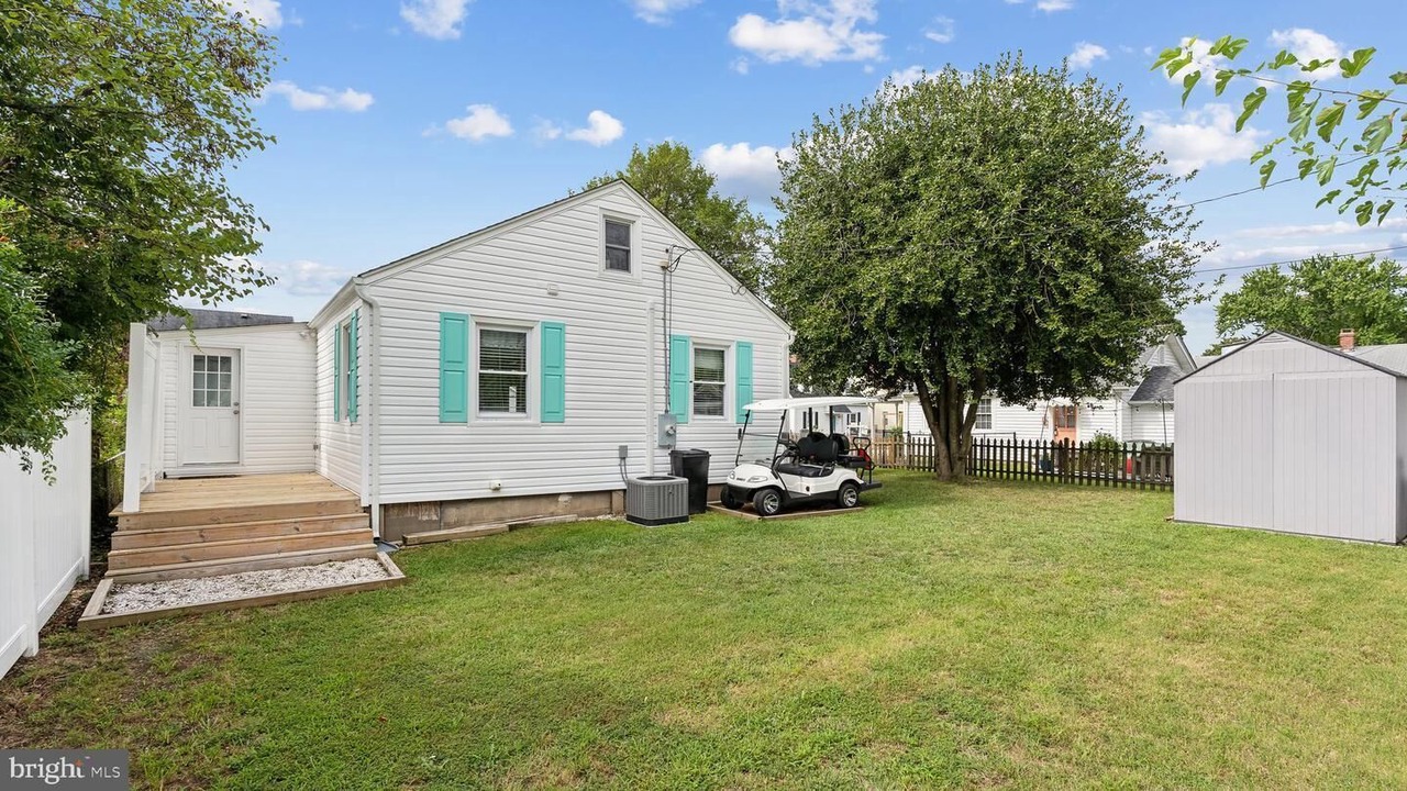 Photo of Outdoor in Issue