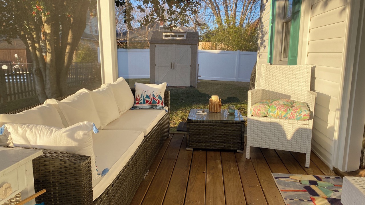 Photo of Patio Balcony in Issue
