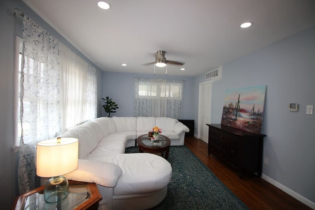 Photo of Livingroom in Marlton