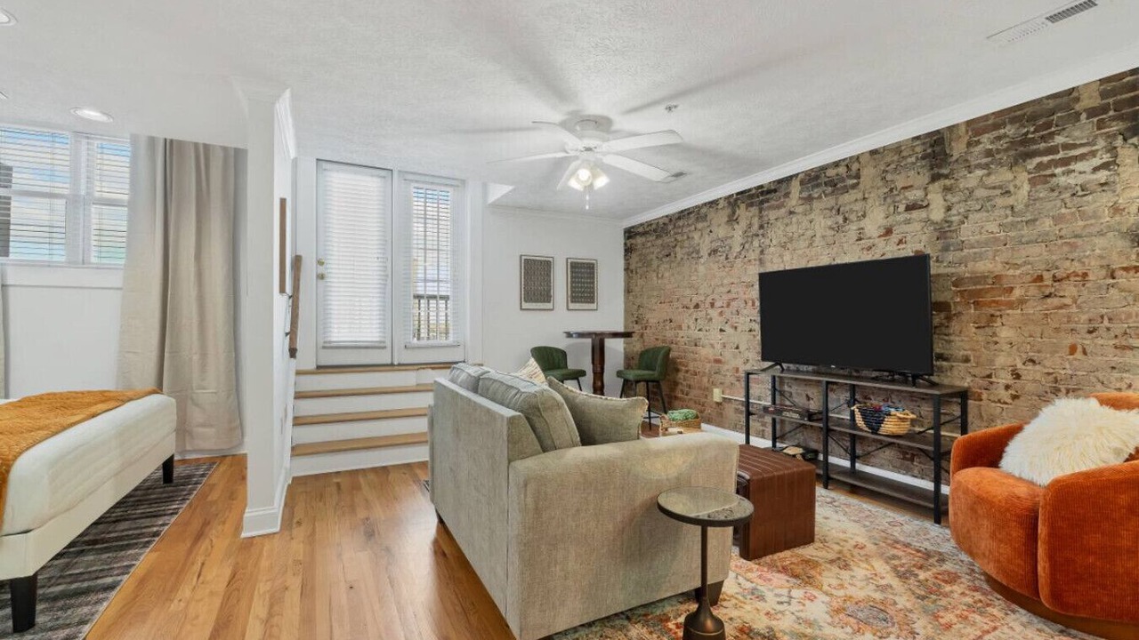 Photo of Livingroom in Maryville