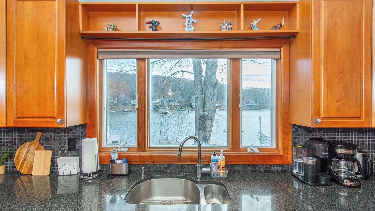 Photo of Kitchen in Lake Hopatcong