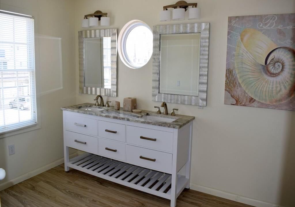 Photo of Bathroom in Townsend's Inlet