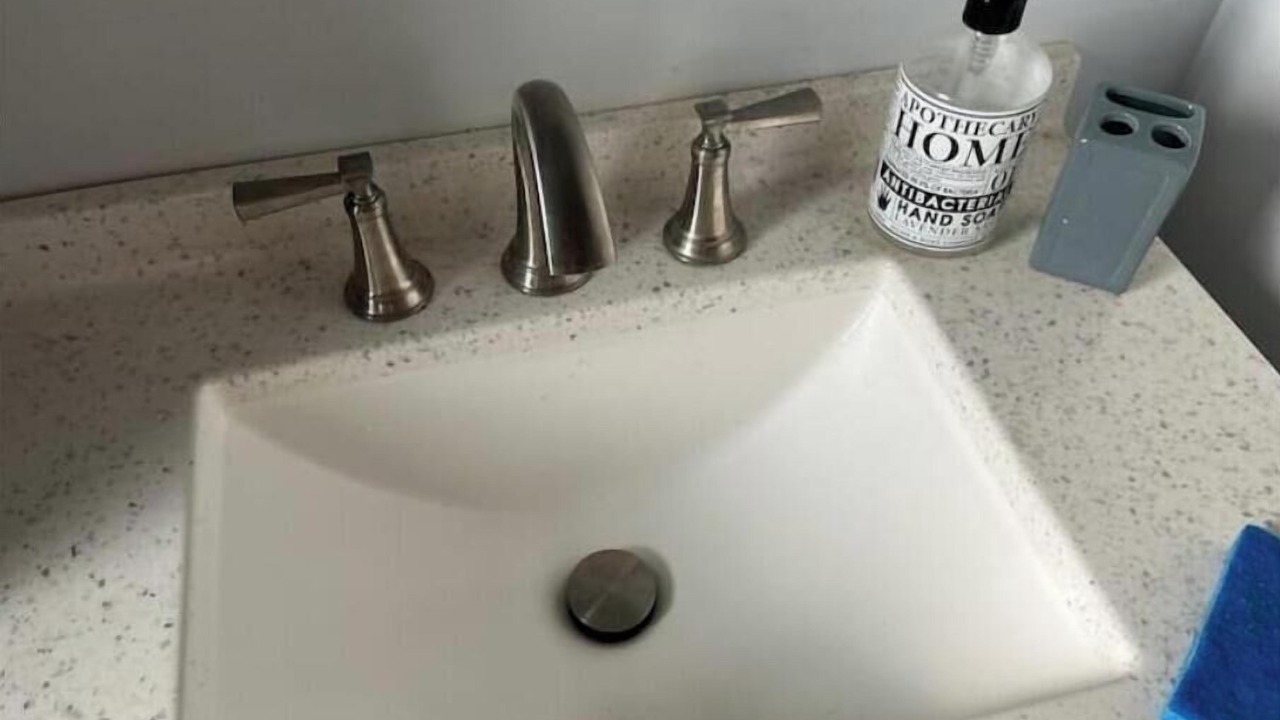 Photo of Bathroom in Brick