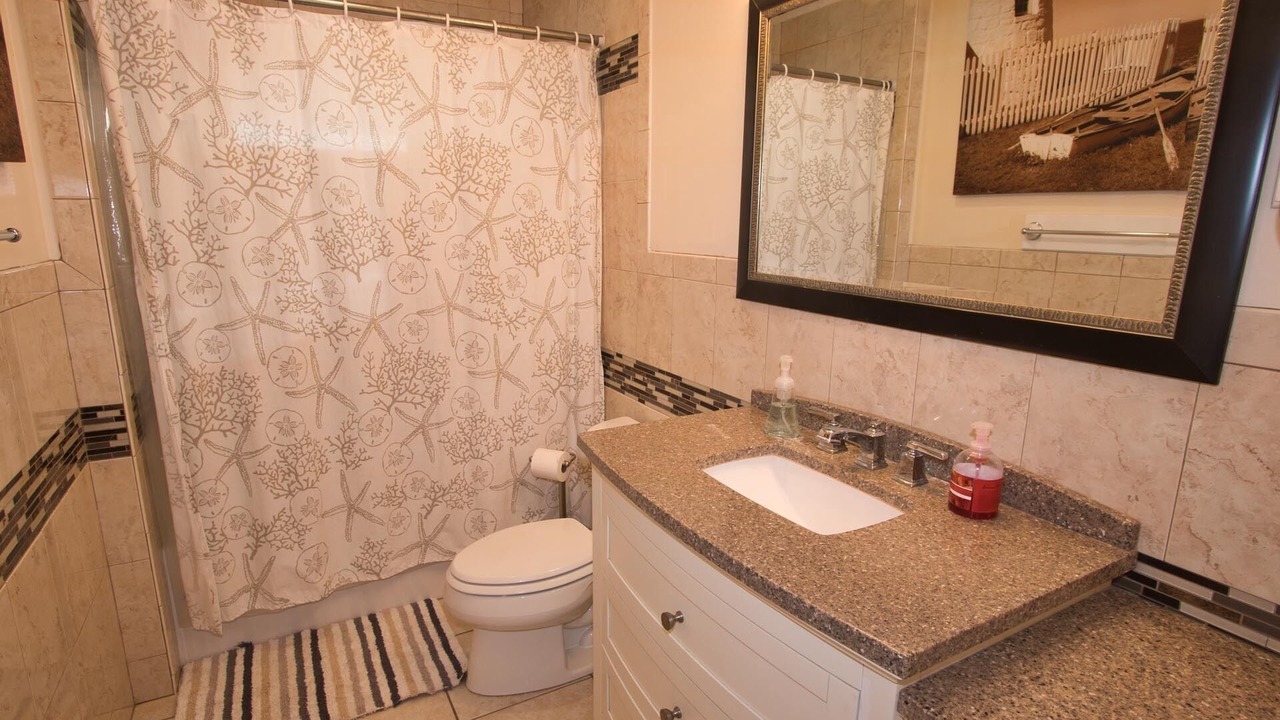 Photo of Bathroom in Loveladies
