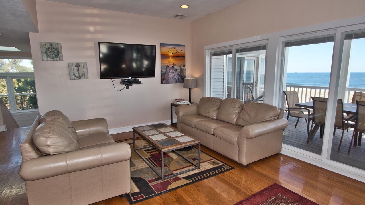 Photo of Livingroom in Loveladies
