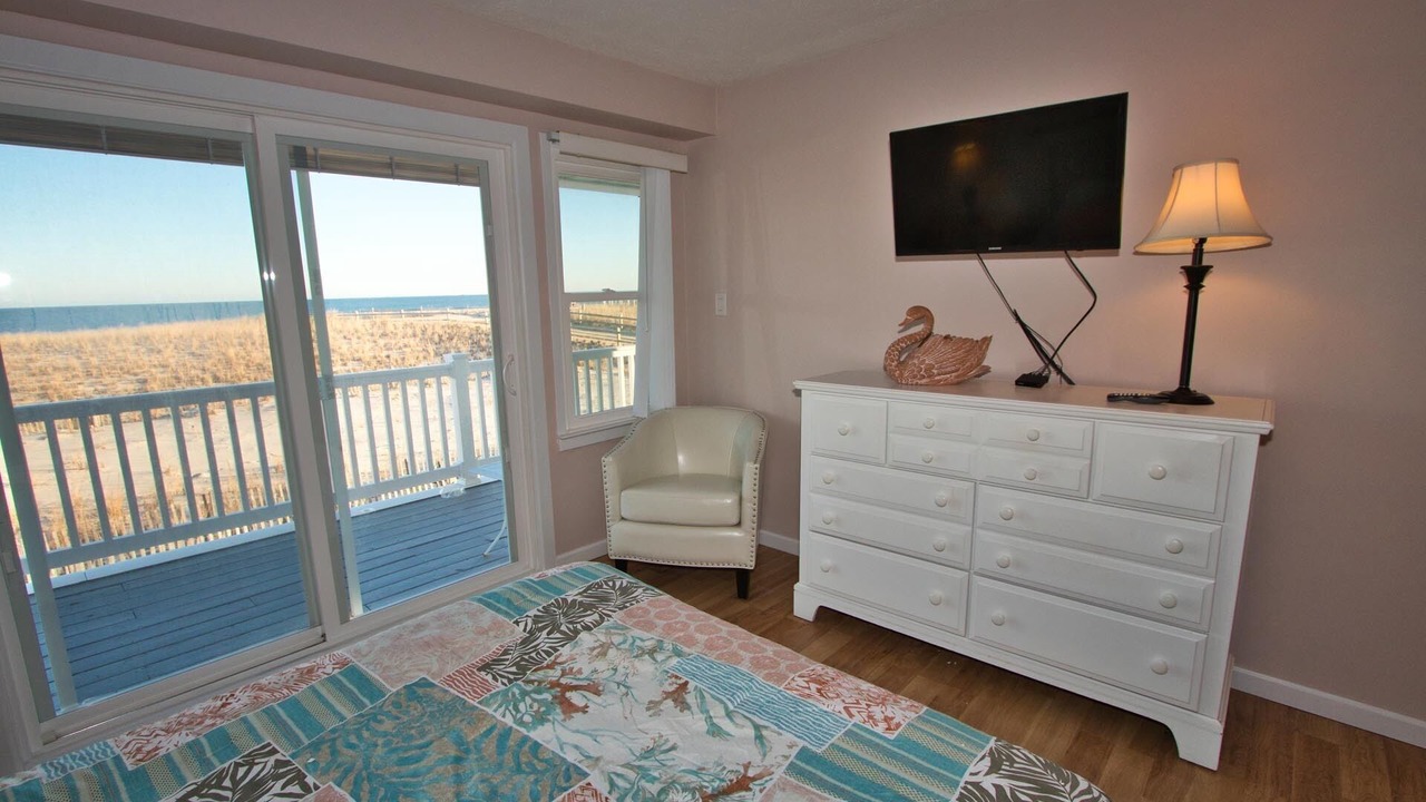 Photo of Bedroom in Loveladies