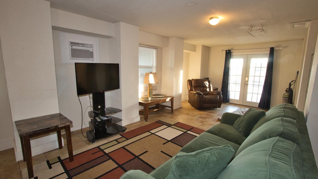 Photo of Livingroom in Loveladies