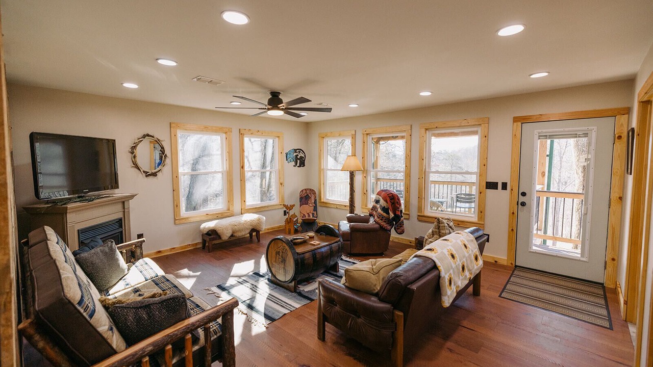 Photo of Livingroom in Mount Vernon
