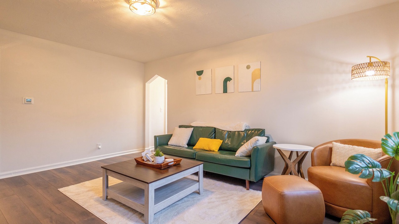 Photo of Livingroom in Passaic