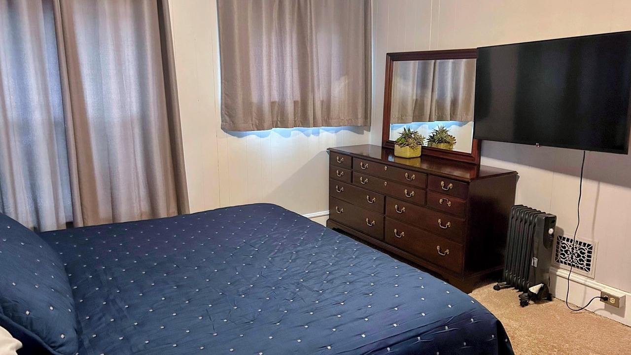 Photo of Bedroom in Erie