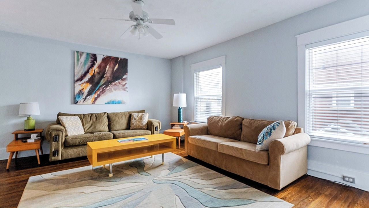 Photo of Livingroom in Erie