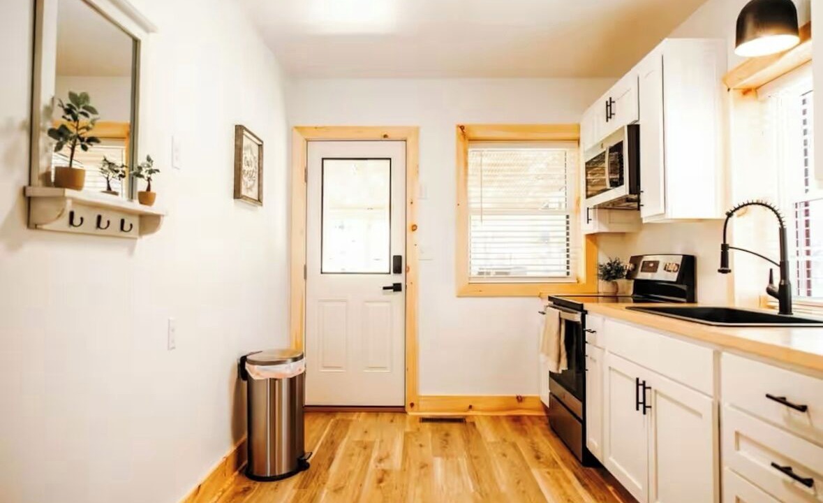 Photo of Kitchen in Laurelton