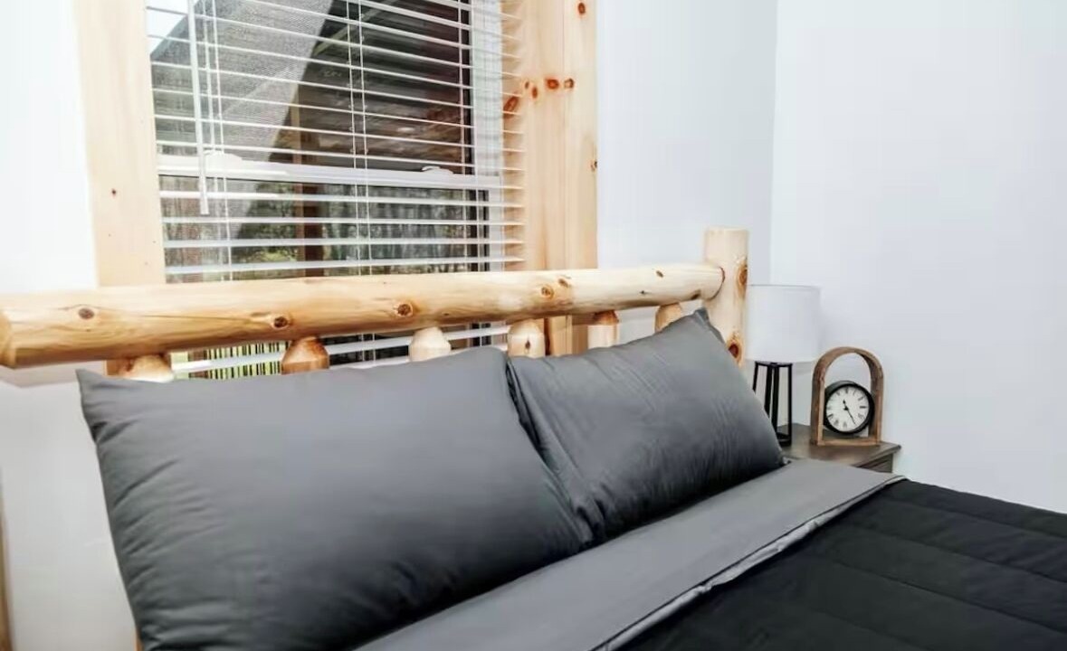 Photo of Bedroom in Laurelton