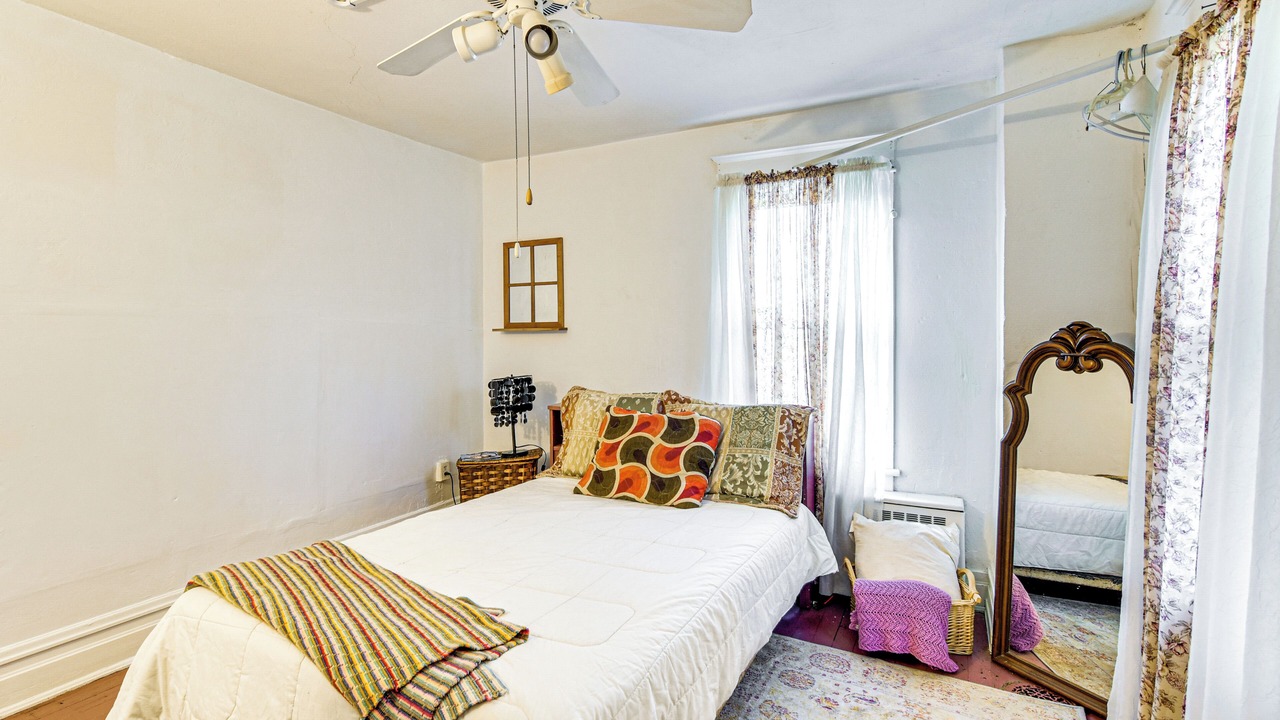 Photo of Bedroom in Fountain Hill