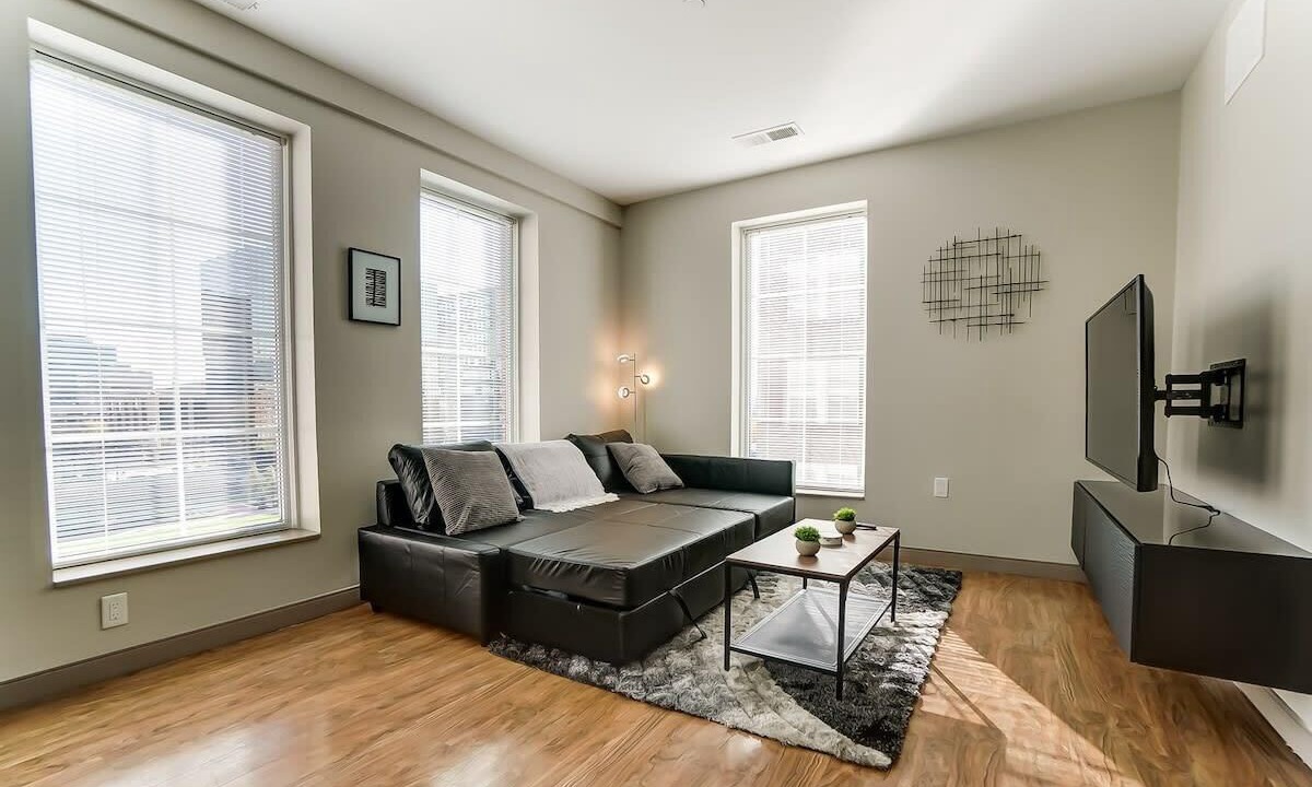 Photo of Livingroom in Scioto Mile
