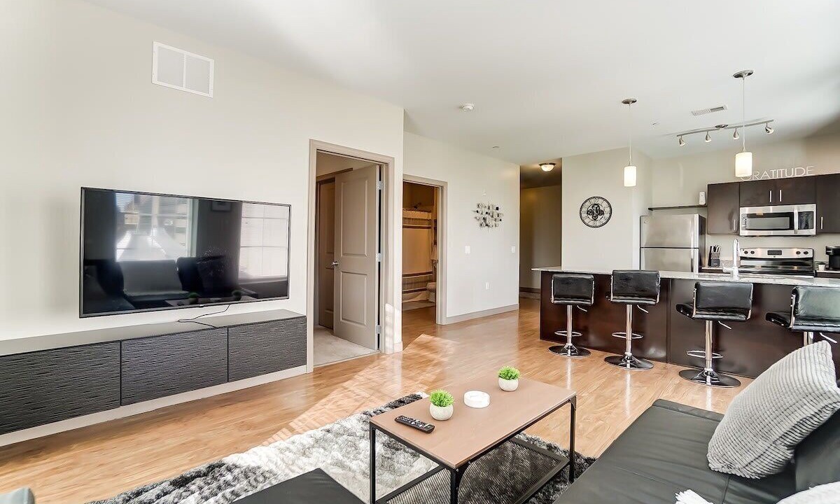 Photo of Livingroom in Scioto Mile