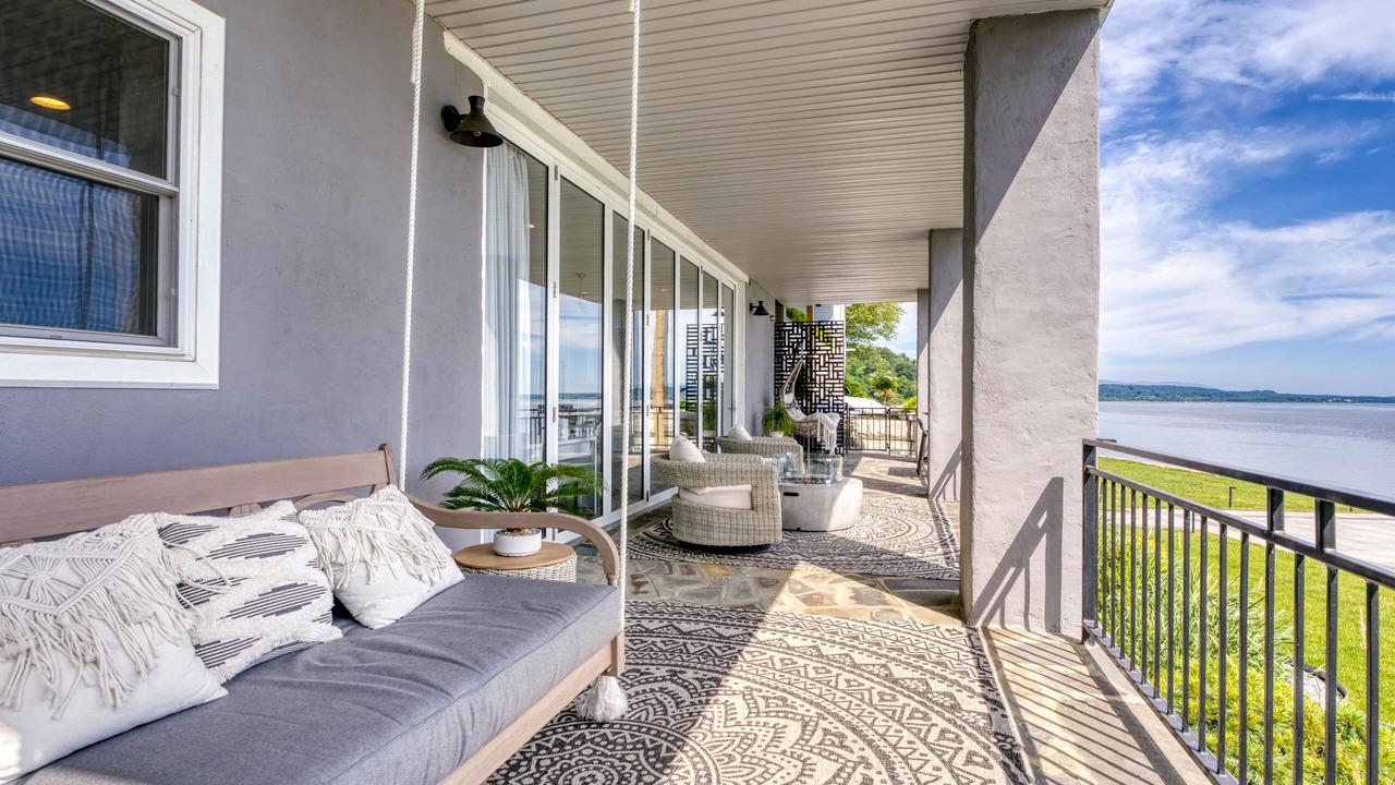 Photo of Patio Balcony in Ulster Park