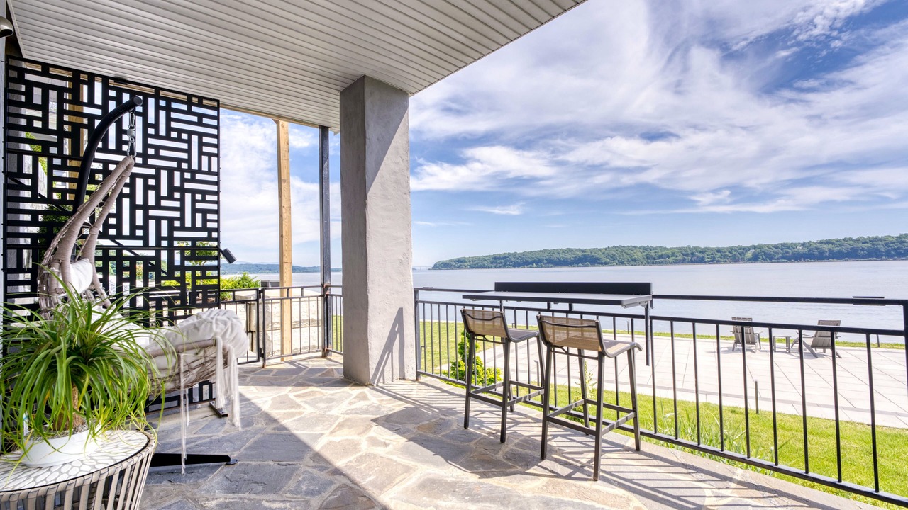 Photo of Patio Balcony in Ulster Park