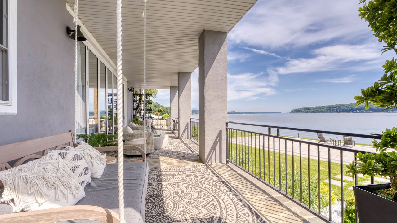 Photo of Patio Balcony in Ulster Park