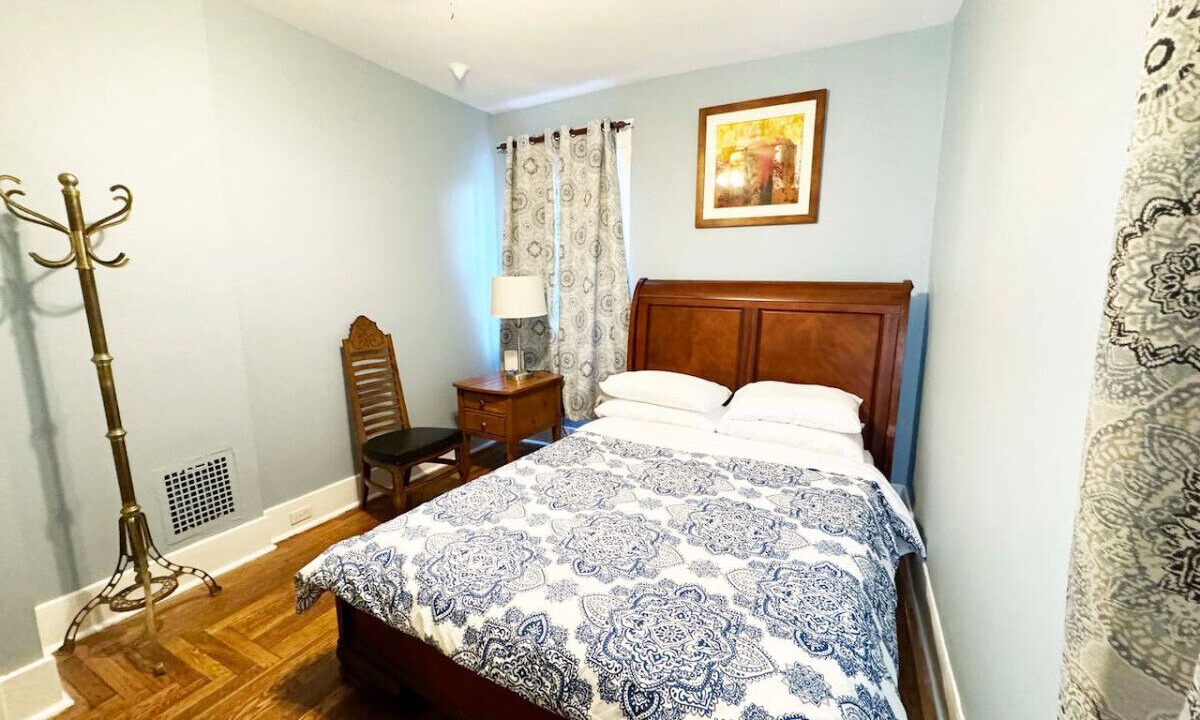 Photo of Bedroom in Point Breeze North