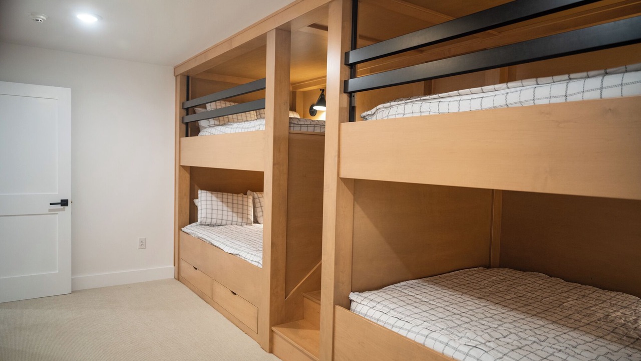 Photo of Bedroom in Keuka Park