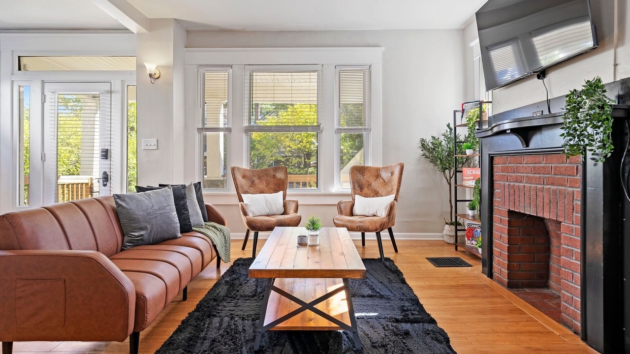 Photo of Livingroom in Old North Columbus