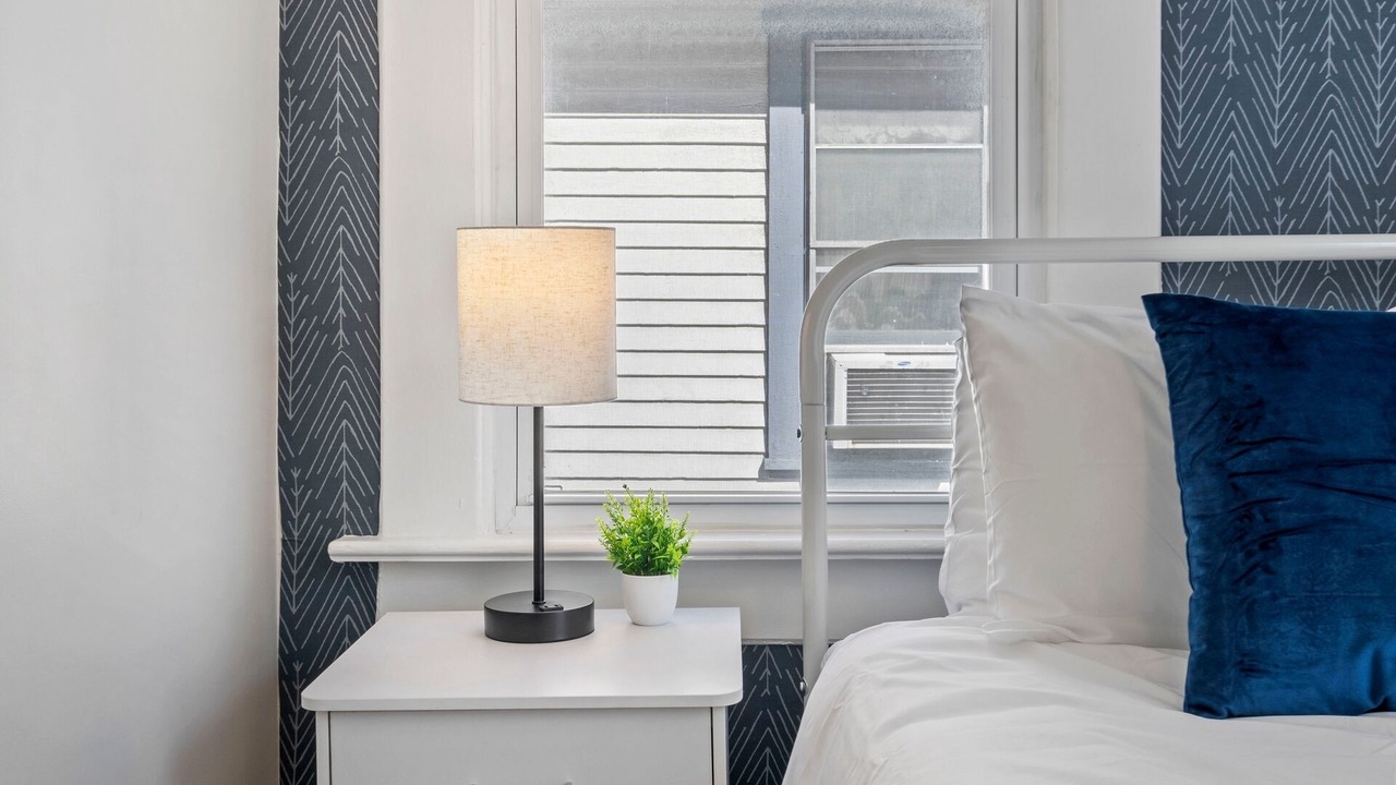 Photo of Bedroom in Old North Columbus