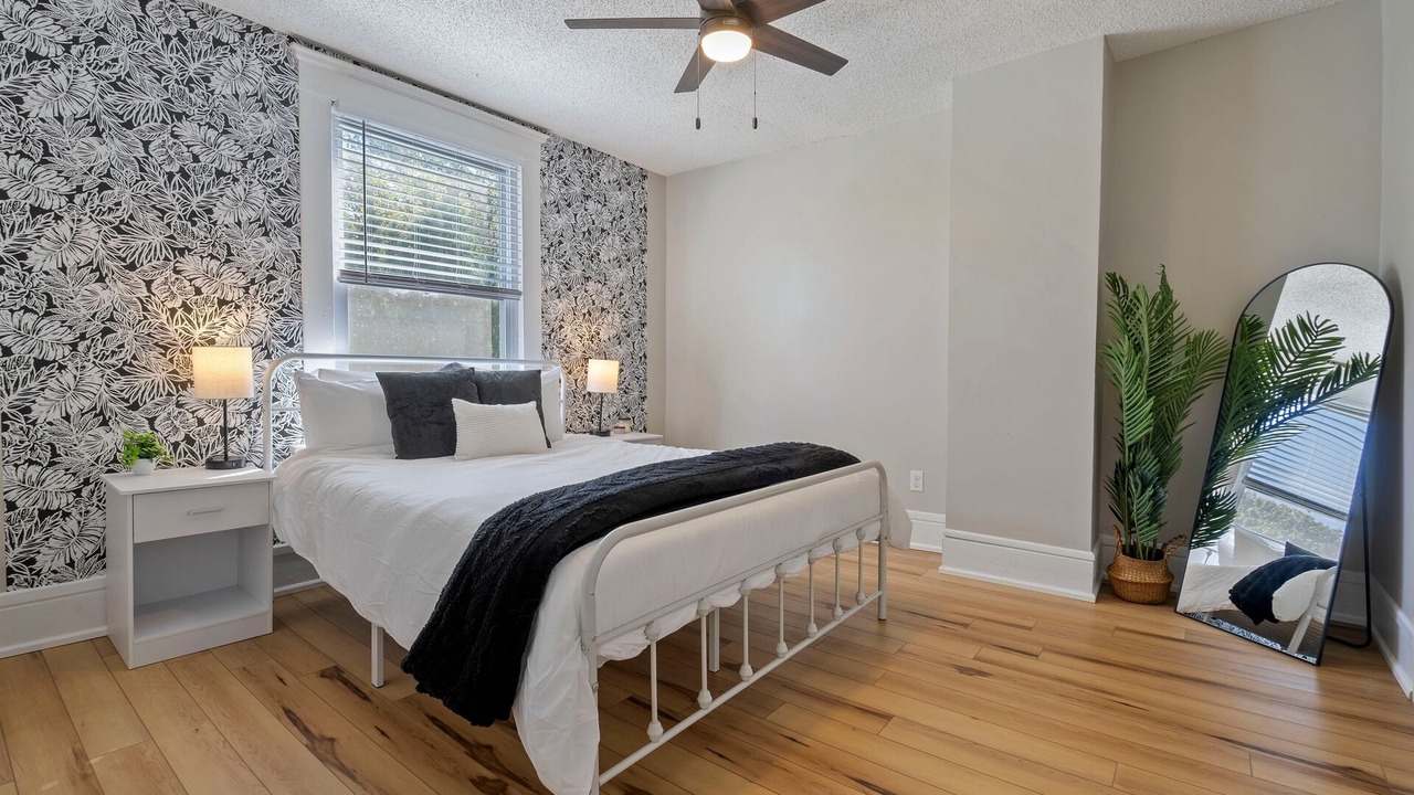 Photo of Bedroom in Old North Columbus