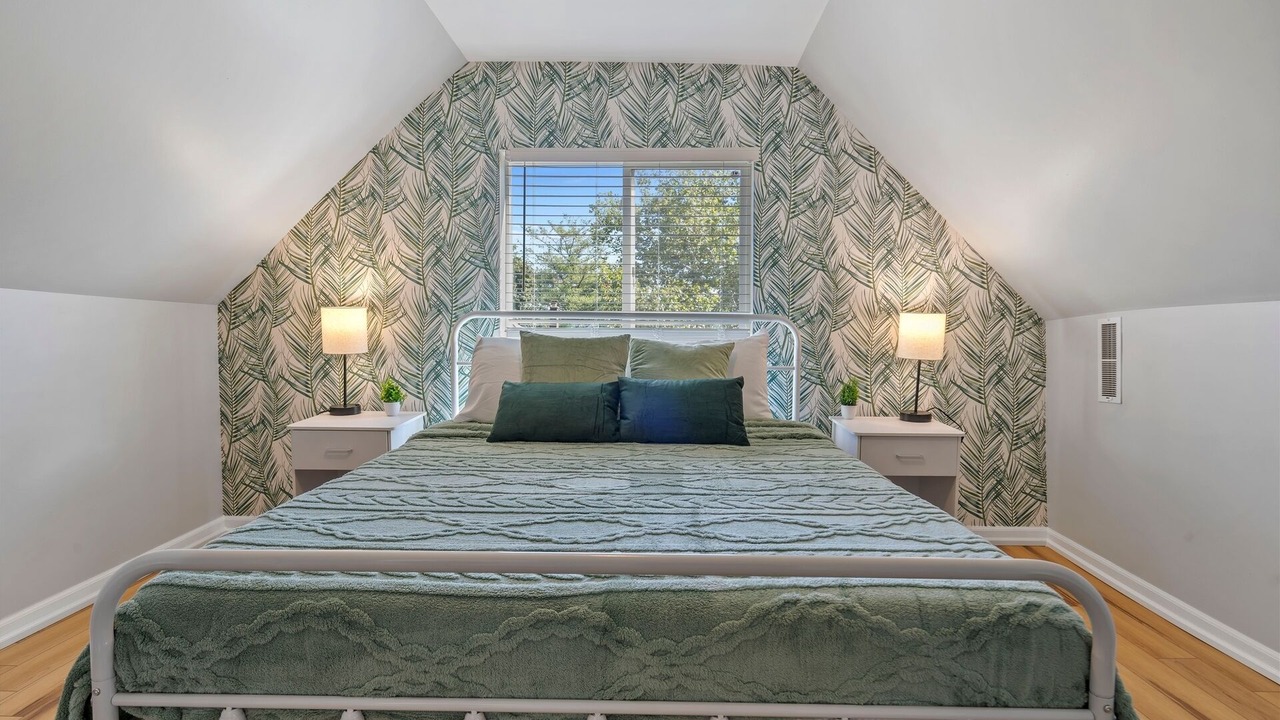 Photo of Bedroom in Old North Columbus