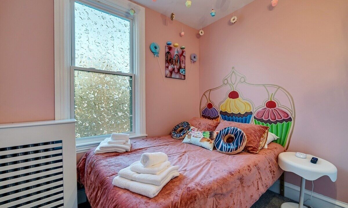Photo of Bedroom in Annville