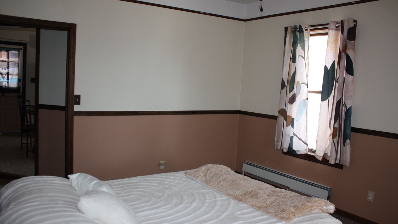 Photo of Bedroom in Roaring Spring