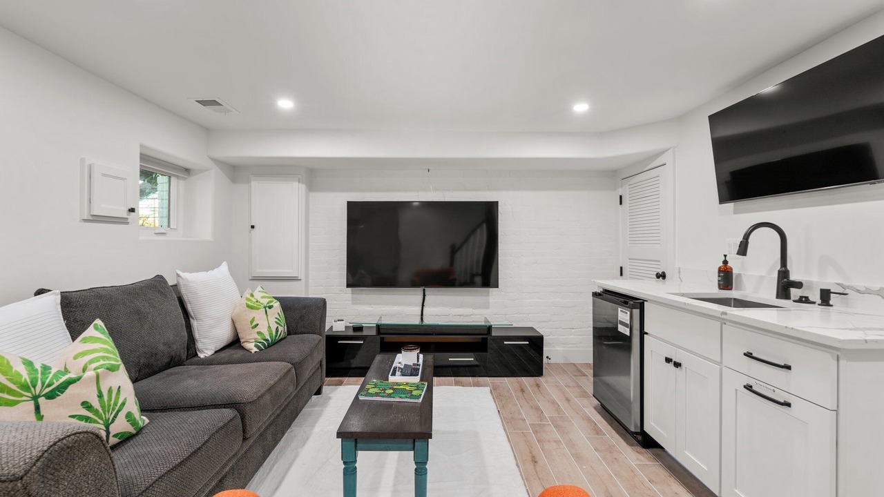 Photo of Livingroom in Hill East