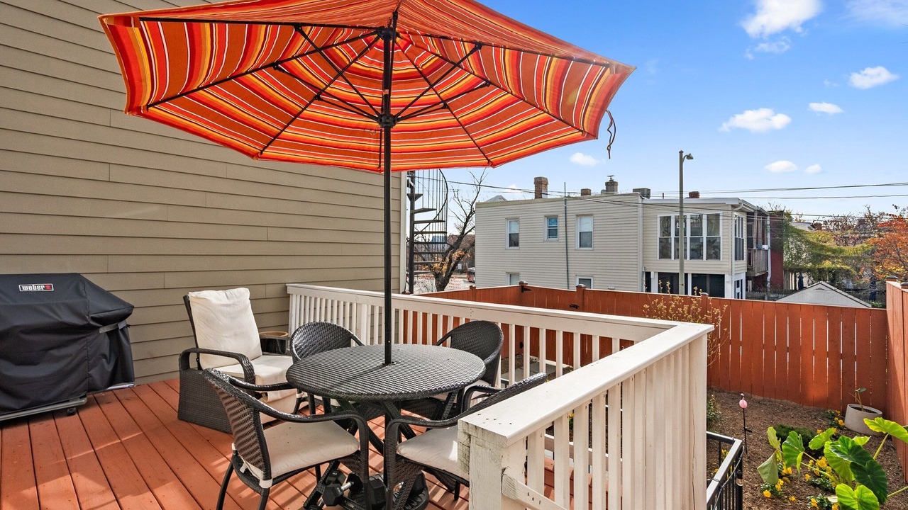 Photo of Outdoor in Hill East