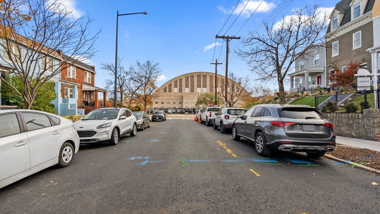 Photo of Outdoor in Hill East