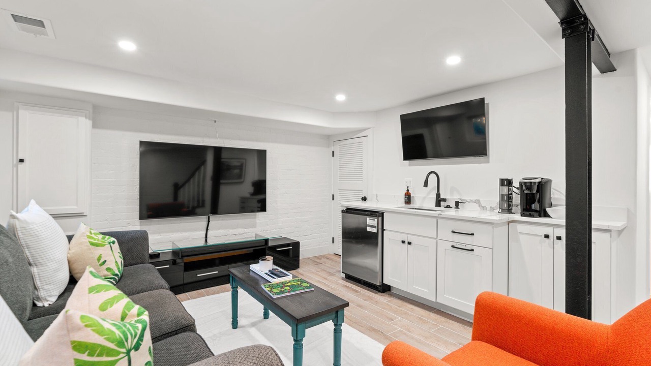 Photo of Livingroom in Hill East