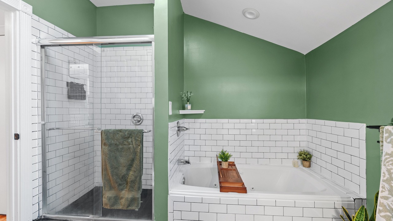 Photo of Bathroom in Weinland Park
