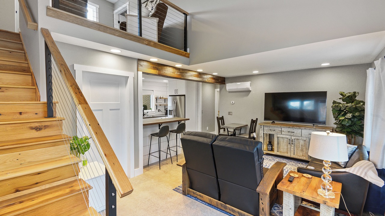 Photo of Livingroom in Sugarcreek