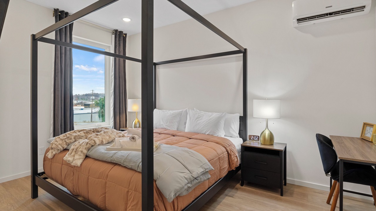 Photo of Bedroom in Knoxville