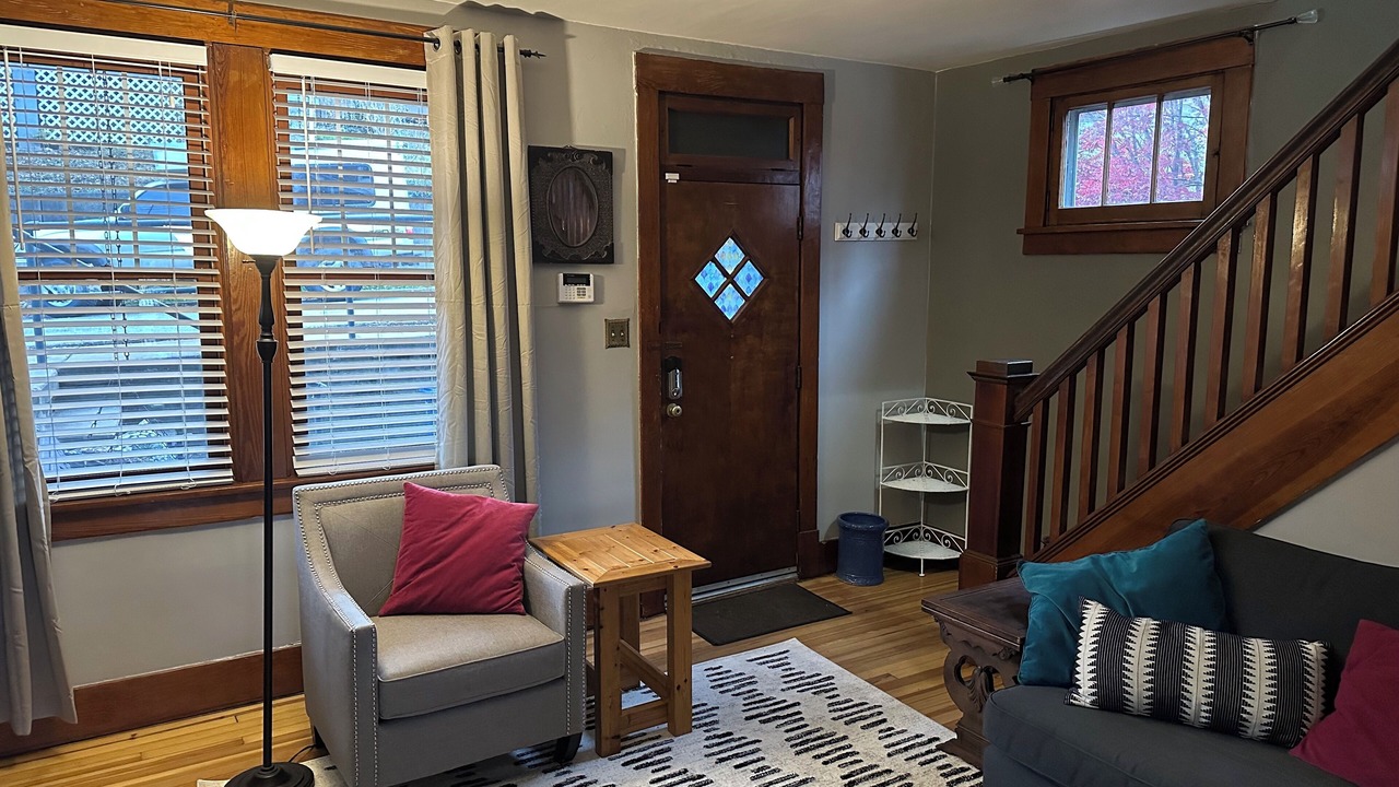 Photo of Livingroom in Pittsburgh