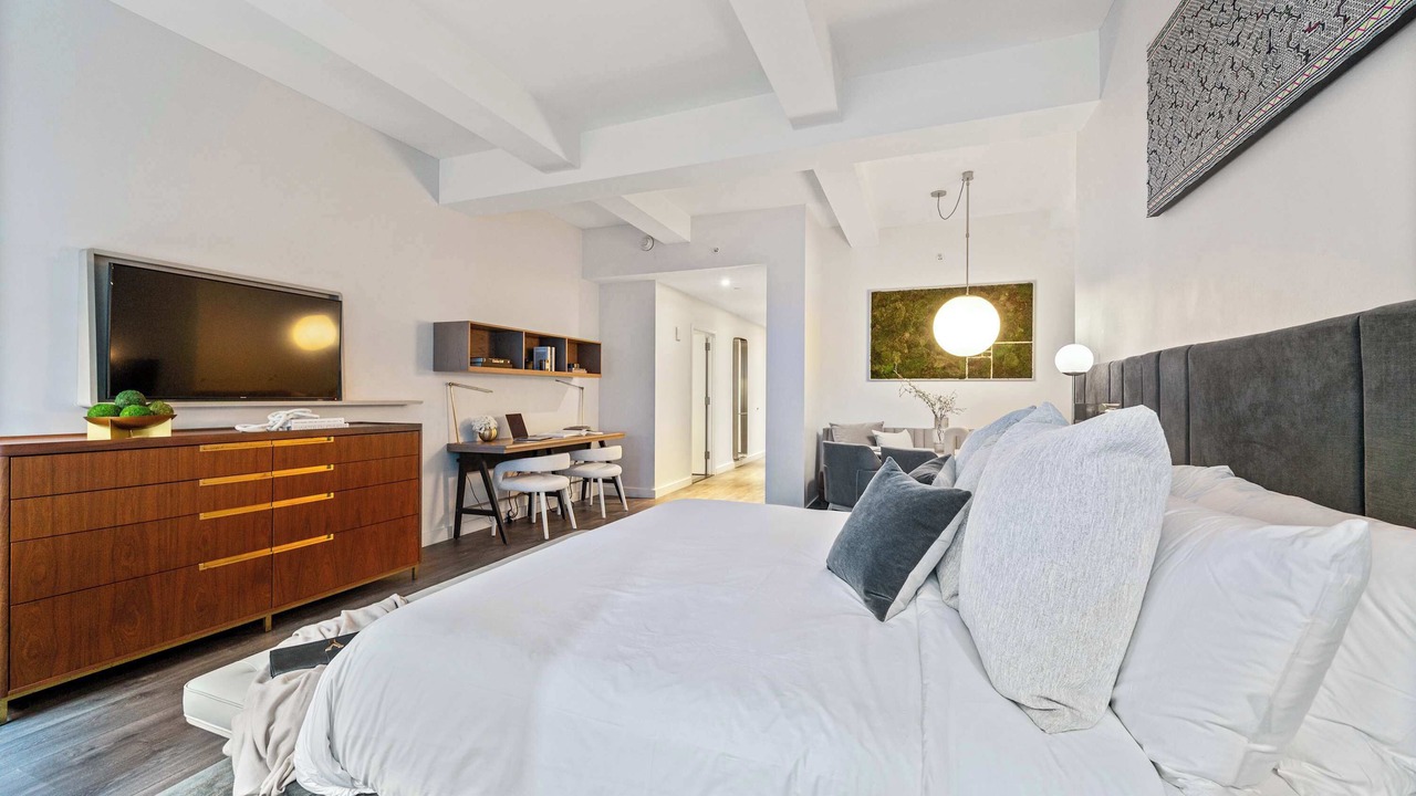 Photo of Bedroom in Financial District