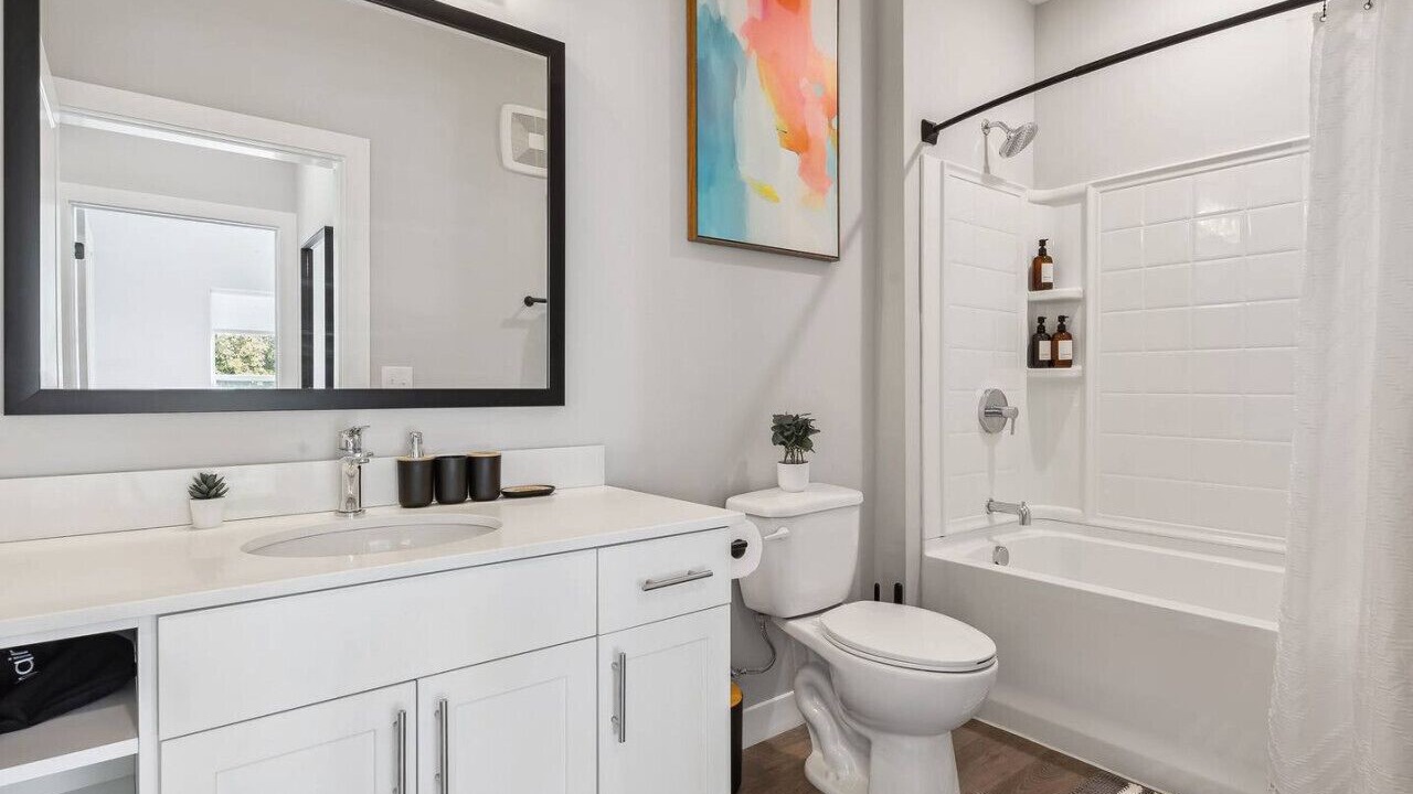 Photo of Bathroom in Olde Towne East