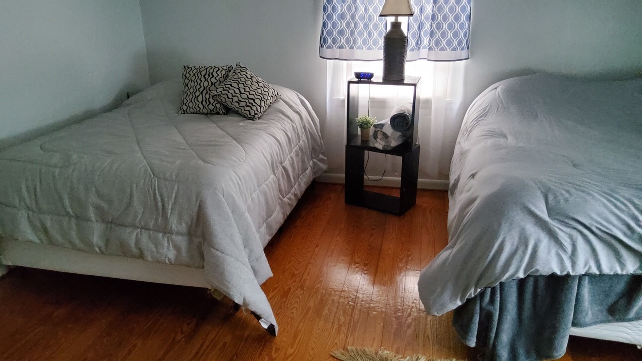 Photo of Bedroom in Laurelton