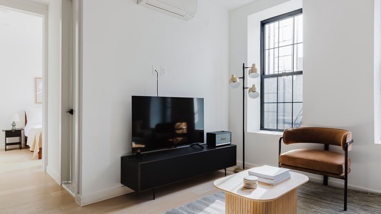 Photo of Livingroom in Greenpoint