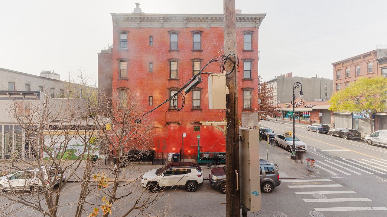 Photo of Others in Greenpoint